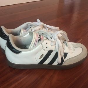Adidas samba sneakers size 7